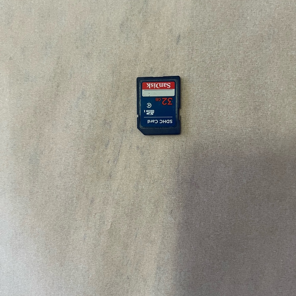 Andis 32GB SDHC Memory Card - Black